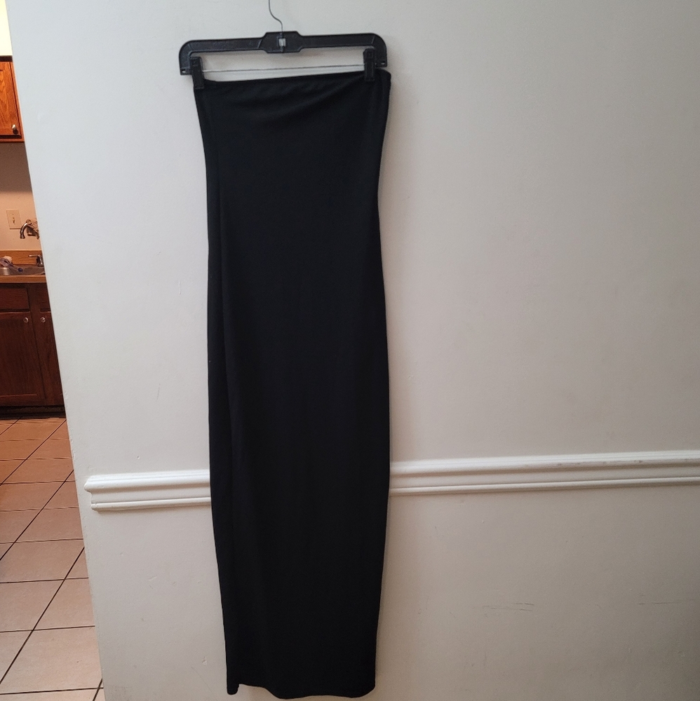 Black Body Con Midi Dress 🖤